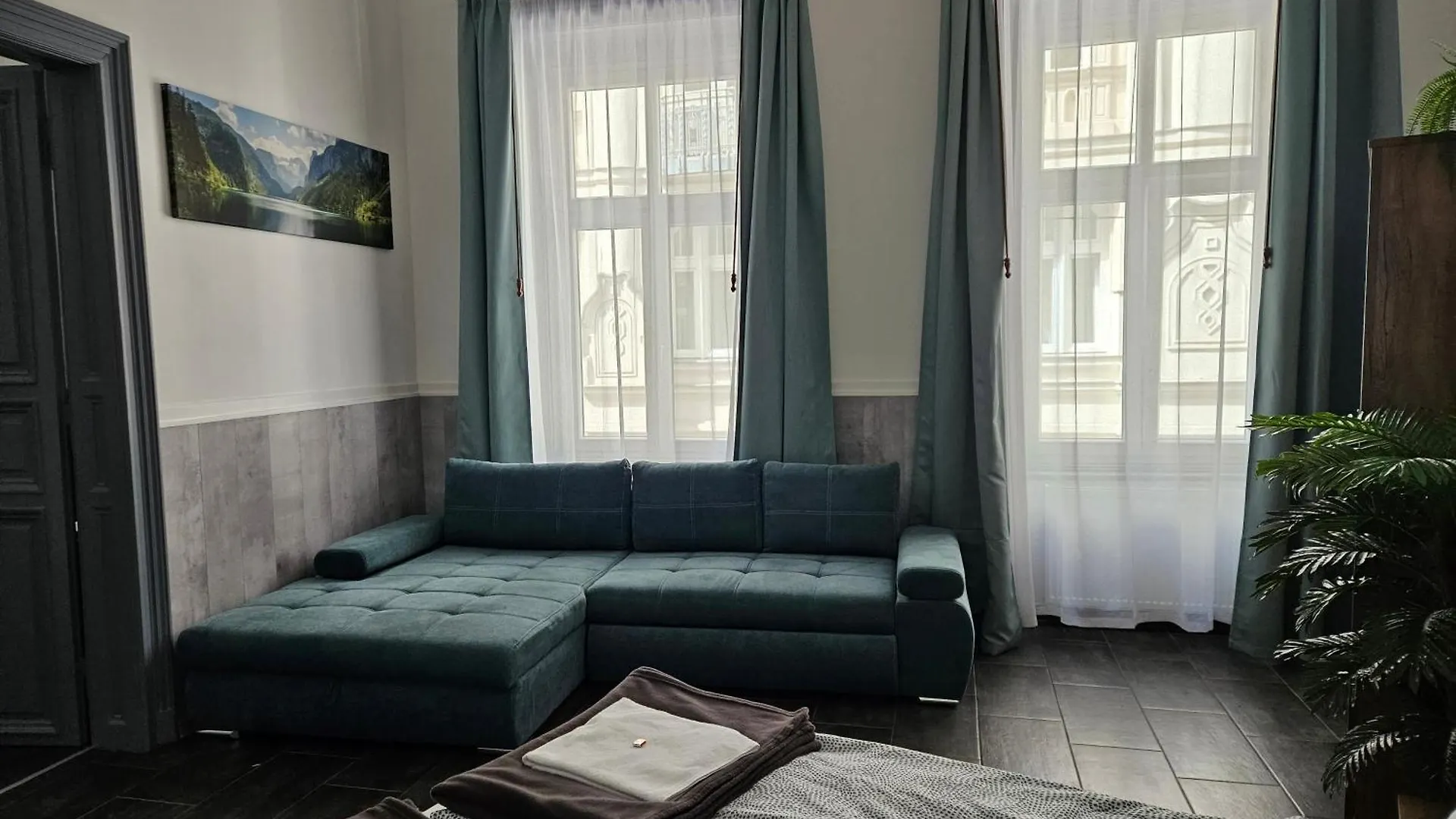 Kontakt z D3 Basilica Luxury Spacious Free Parking For 1 Car